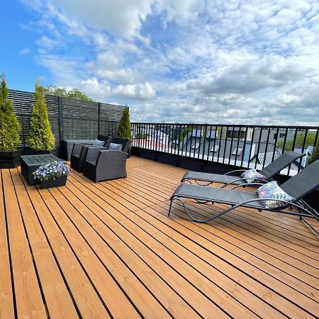 City Terrace Apartment Avangard - Large Private Roof Terrace Tallinn Exterior foto