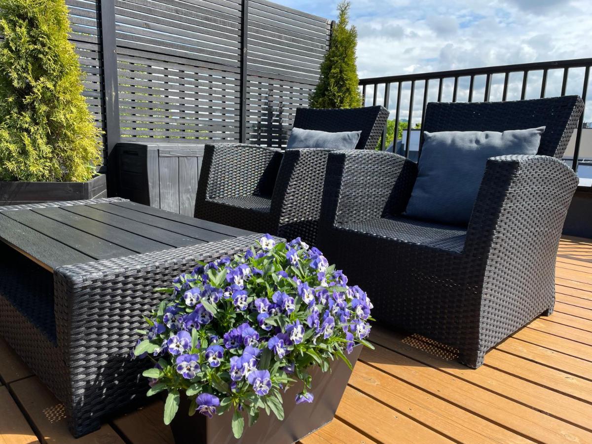City Terrace Apartment Avangard - Large Private Roof Terrace Tallinn Exterior foto